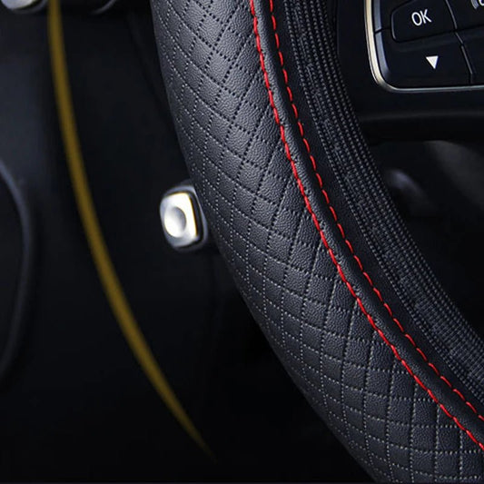 Husă Volan Universală Microfiber — Protecție Anti-alunecare 37-39cm - Accesorii Auto | GadgetAuto.ro